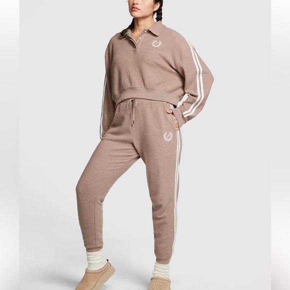 NWT | VS PINK | Reverse Fleece Cropped Polo Sweatshirt & Jogger Set - Picture 15 of 15